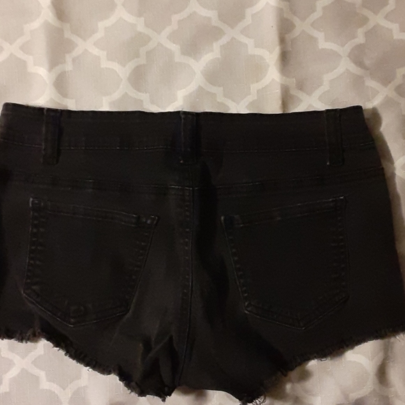 Jean shorts - Picture 2 of 2